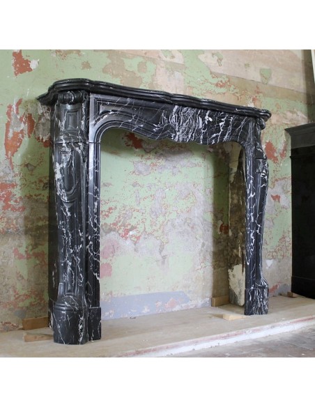 055 CAMINETTO LUIGI XV POMPADOUR "PIED GALBÉ" SCOLPITO IN MARMO NERO MARQUINIA