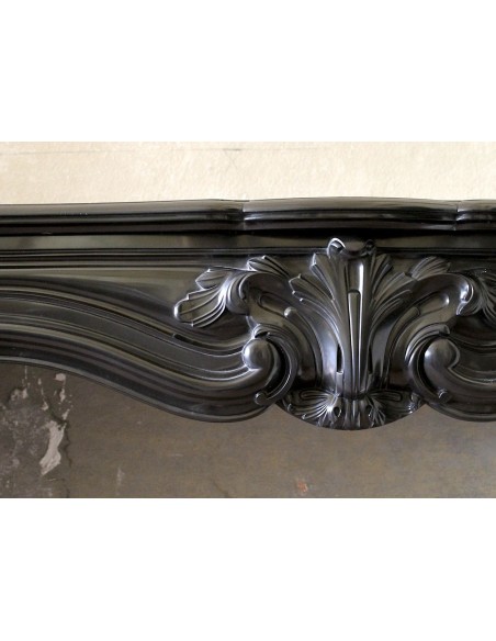 049 AG RARISSIMO LUIGI XV "MUSTACHES" SCOLPITO IN MARMO NERO DEL BELGIO