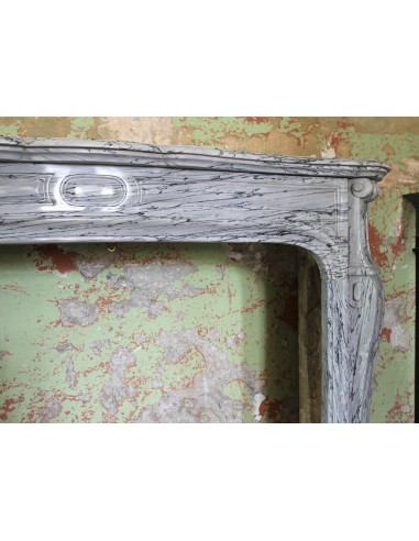 047 POMPADOUR GALBÉ IN UN RAFFINATISSIMO MARMO...