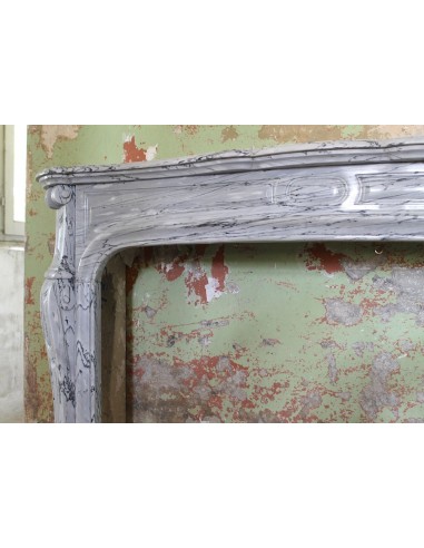 047 POMPADOUR GALBÉ IN UN RAFFINATISSIMO MARMO...