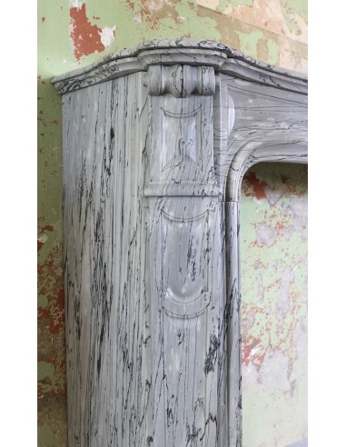 047 POMPADOUR GALBÉ IN UN RAFFINATISSIMO MARMO...