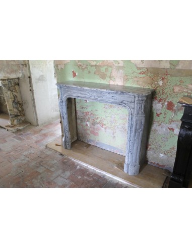 047 POMPADOUR GALBÉ IN UN RAFFINATISSIMO MARMO...