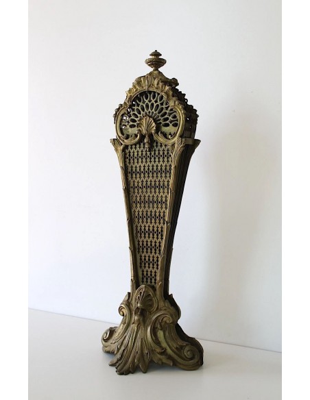 001 ANTICO PARASCINTILLE A VENTAGLIO IN FUSIONI DI BRONZO