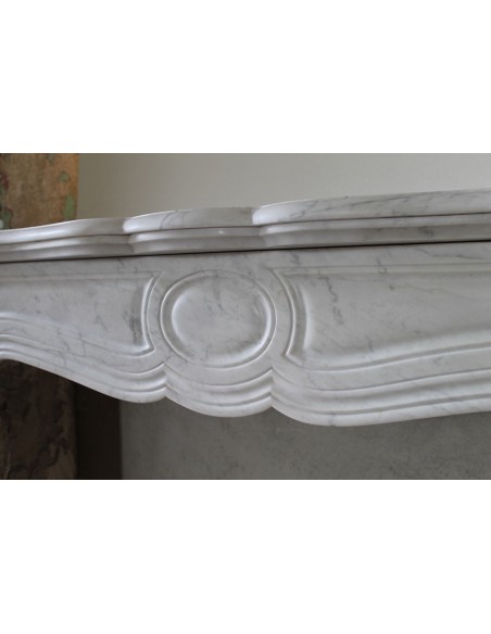 067 POMPADOUR PIED GALBE' SCOLPITO IN MARMO BIANCO CARRARA