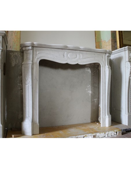 067 POMPADOUR PIED GALBE' SCOLPITO IN MARMO BIANCO CARRARA