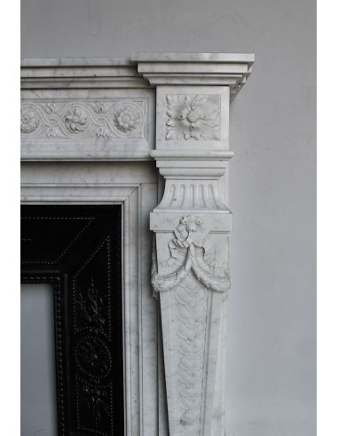 208 AG MONUMENTALE CAMINO LUIGI XVI "MACARON"...