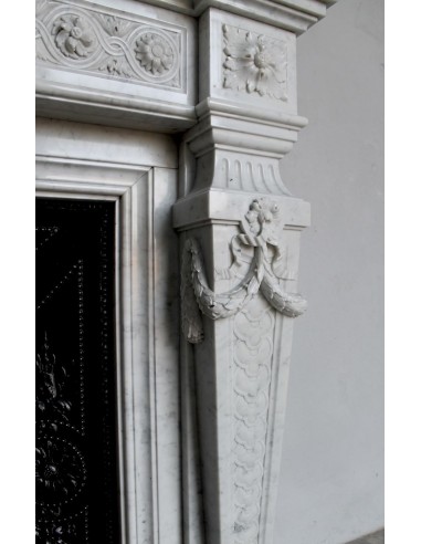 208 AG MONUMENTALE CAMINO LUIGI XVI "MACARON"...