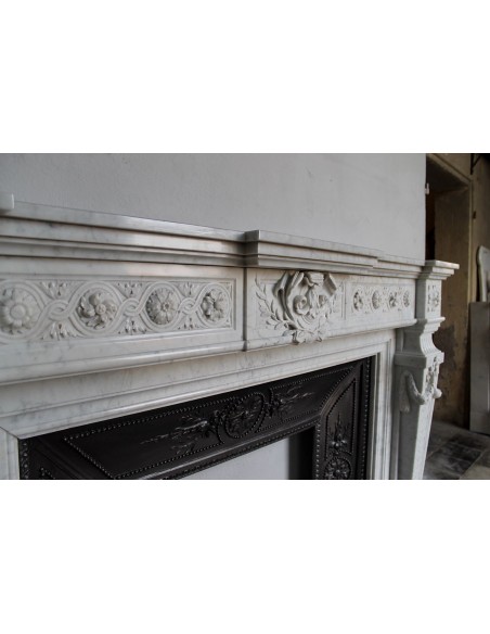 208 AG MONUMENTALE CAMINO LUIGI XVI "MACARON" CON CONTROCUORE D'ORIGINE IN GHISA D'ARTE