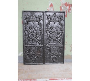 110 GRANDE JEU DE PLAQUES CON PADRE E FIGLIO  VICINI AL...