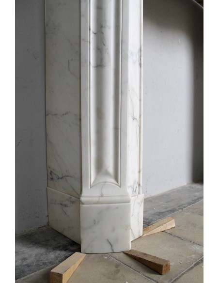 023 GRANDE "TROIS COQUILLES AMÉLIORÉ" IN MARMO STATUARIO ARABESCATO, CAVA CALACATTA