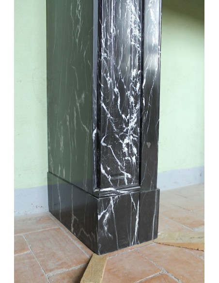 307 CAMINETTO  "PARISIENNE" SCOLPITO IN MARMO NERO MARQUINIA