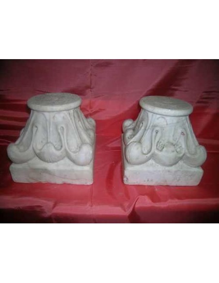 327 Coppia di capitelli settecenteschi, Statuario Carrara