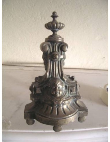 058 COPPIA DI ALARI NEOCLASSICI IN BRONZO E FERRO