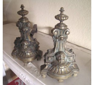 058 COPPIA DI ALARI NEOCLASSICI IN BRONZO E FERRO 2