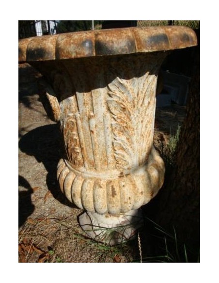 099 Mediceo VASO MEDICEO INANELLATO, STRUTTURA IN GHISA, BASAMENTO IN CERAMICA