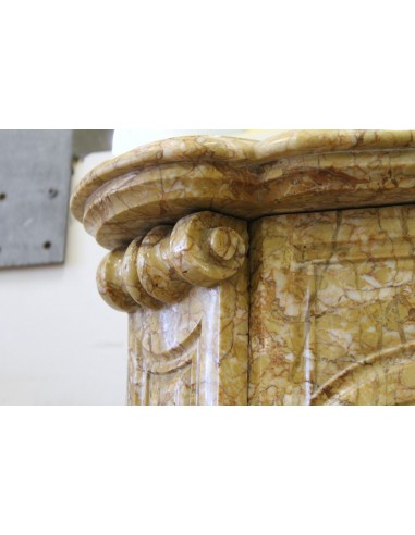 043 CAMINO POMPADOUR GALBE' IN MARMO GIALLO...