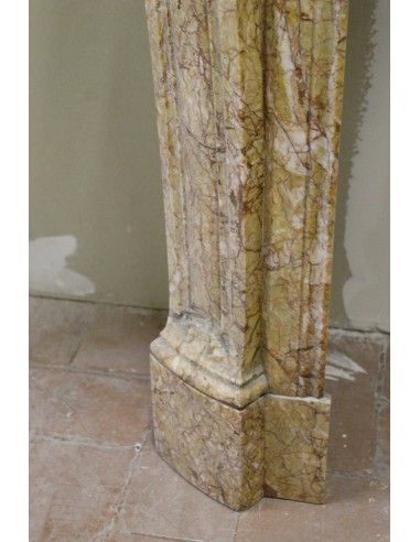 043 CAMINO POMPADOUR GALBE' IN MARMO GIALLO...