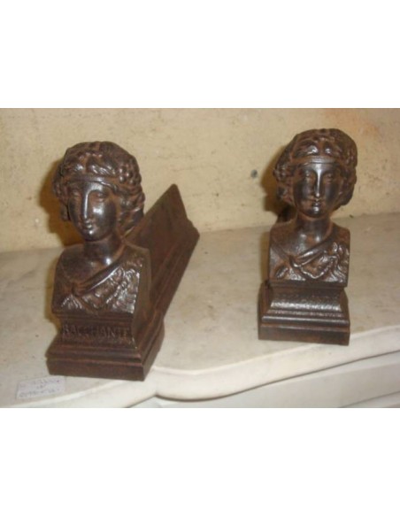 023 "MATRONA ROMANA", COPPIA IN GHISA D'EPOCA LIBERTY