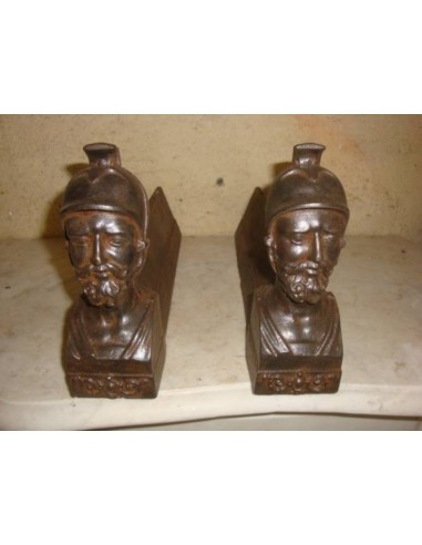 024 "SOLDATO GRECO", COPPIA IN GHISA, EPOCA ART...