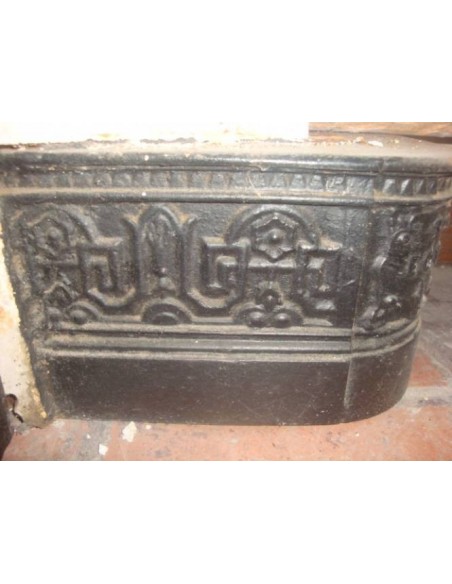 CR 006 VASTA SCELTA DI RIALZI IN GHISA PER CONTROCUORE