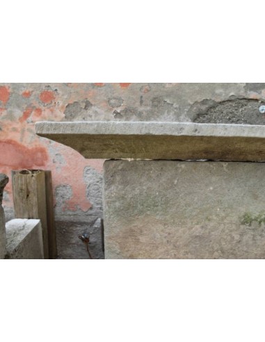 924 PICCOLO CAMINETTO TOSCO-UMBRO IN PIETRA SERENA