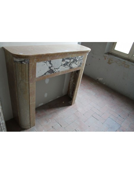 710 SPLENDIDO CAMINETTO "GRAPPE DE RAISIN" IN STILE ART DECO SCOLPITO IN MARMO POLICROMO