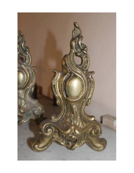 129 COPPIA DI ALARI PER CAMINETTO APPELLATA "DORSO DI SCORPIONE"