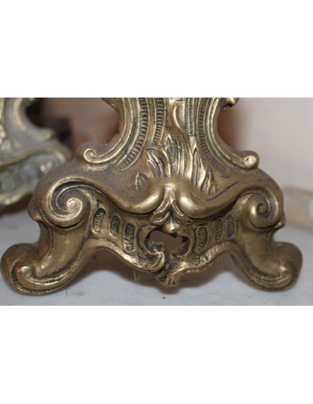 129 COPPIA DI ALARI PER CAMINETTO APPELLATA "DORSO DI SCORPIONE"