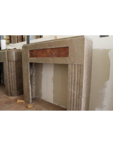CAMINETTO ART DECO SCOLPITO IN MARMO DI LUNEL (BEIGE) E PREZIOSO ONICE ROSSO