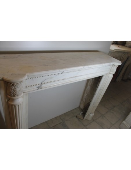 246 RAFFINATISSIMO CAMINETTO A COLONNA IN STATUARIO CARRARA