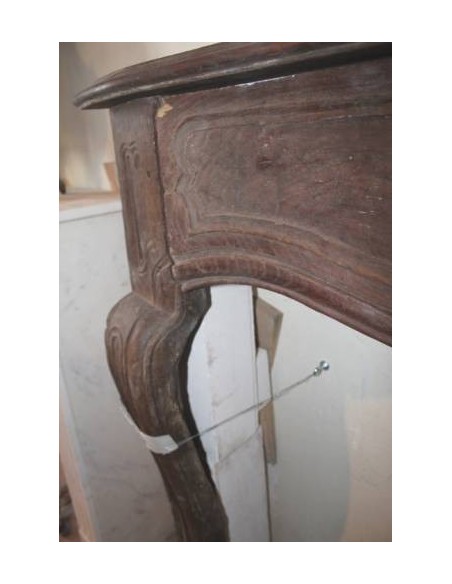 1001 CAMINETTO "TRALCIO DI VITE", INTAGLIO SU ROVERE, STILE REGGENZA