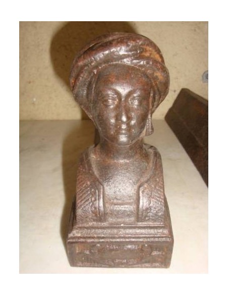 008 COPPIA DI ALARI IN GHISA RAFFIGURANTE NOBILE GIOVINETTO INDIANO